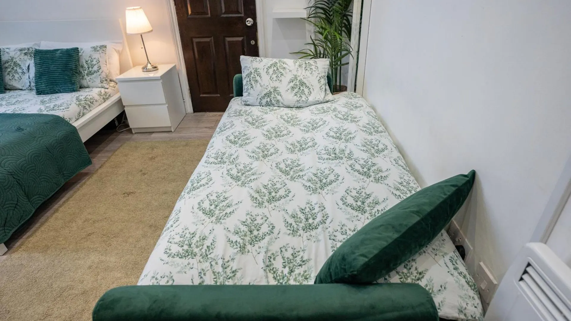 לונדון Beautiful Studio Flat In Hackney Next To Overground Station