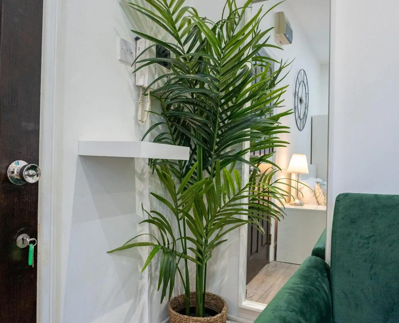 לונדון Beautiful Studio Flat In Hackney Next To Overground Station דירה