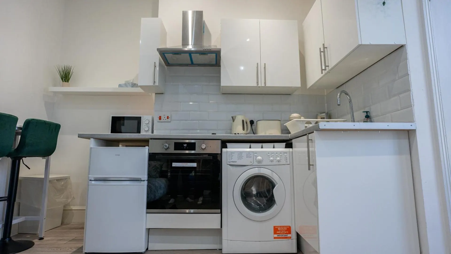 Apartment Beautiful Studio Flat In Hackney Next To Overground Station London